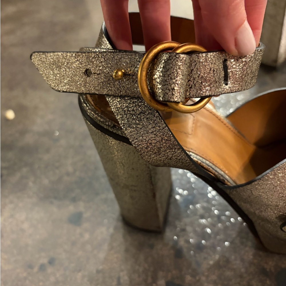 CHLOE Leather Kingsley Sandals - Picture 7 of 9